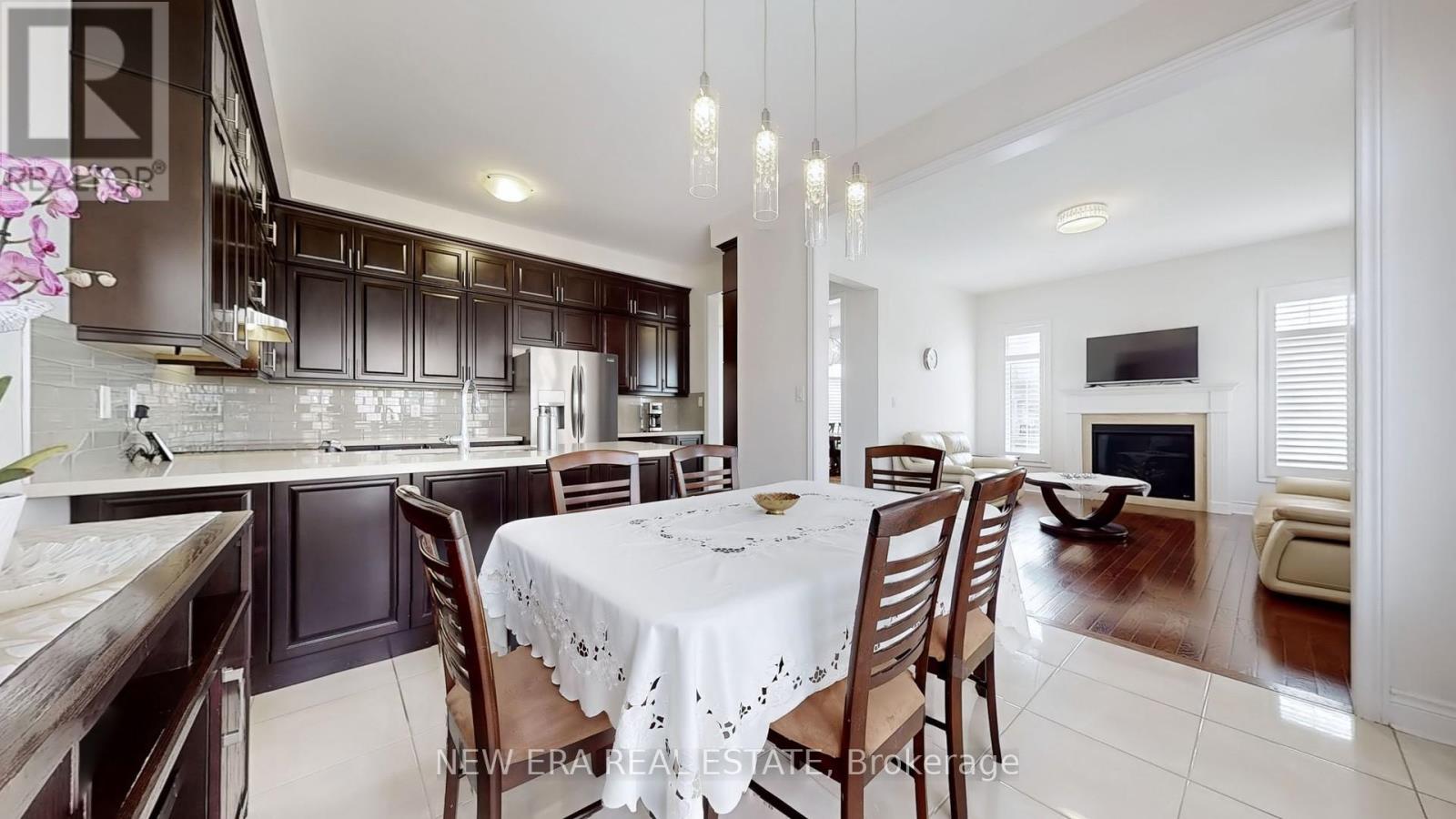 fe54e5f28d96430f9ea10e3677395eeb