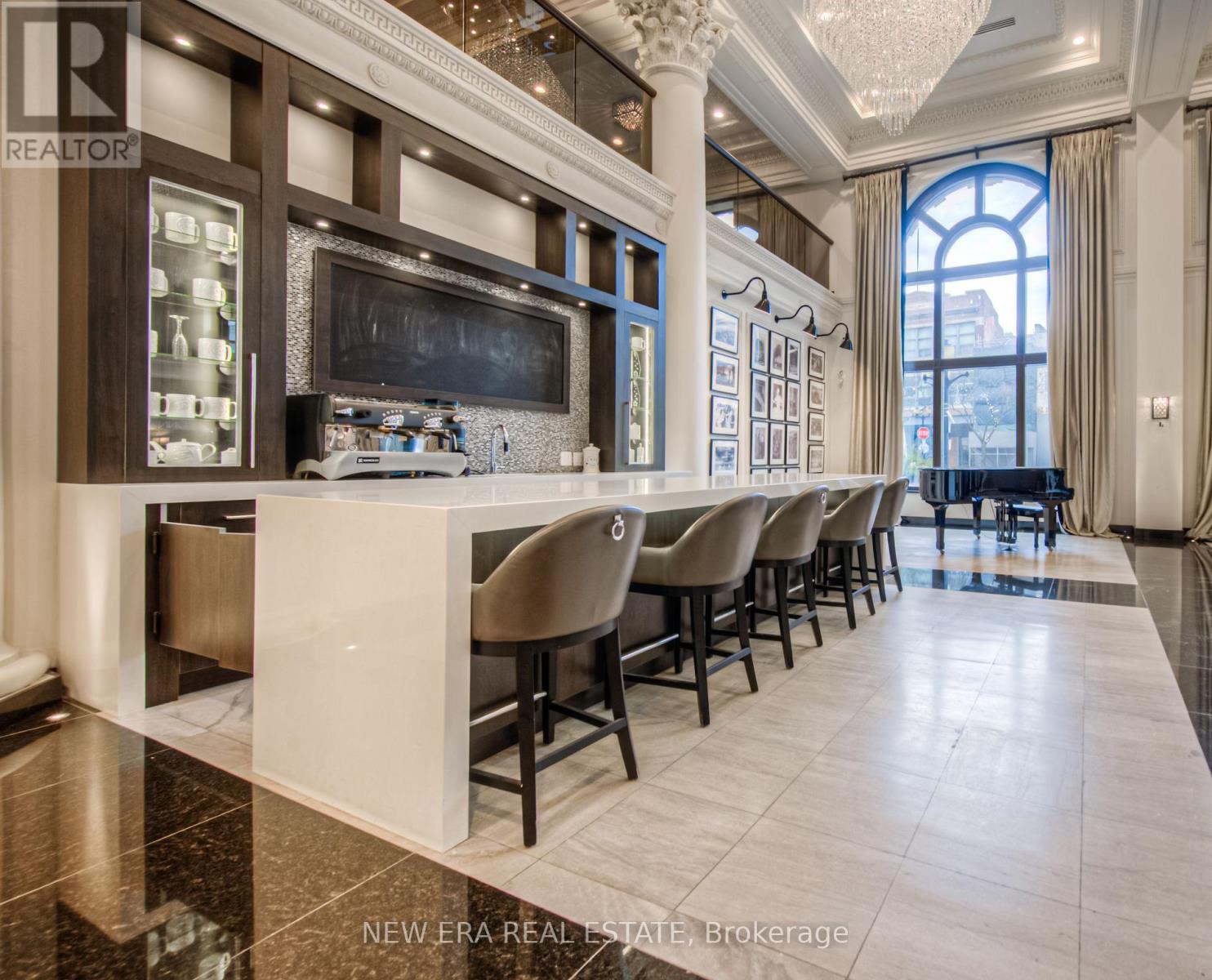 06bb80304ea5946183f5fedf3556e17c