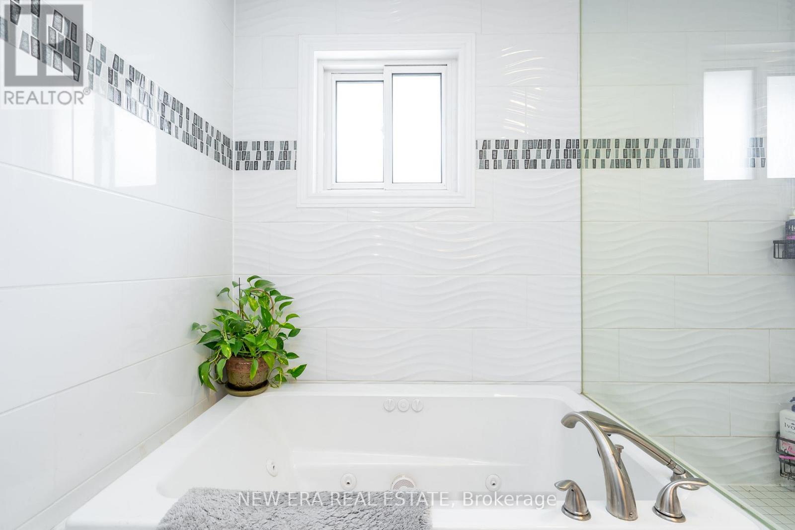 16984aa05096a04b4a09d7b2d4f9e5a3