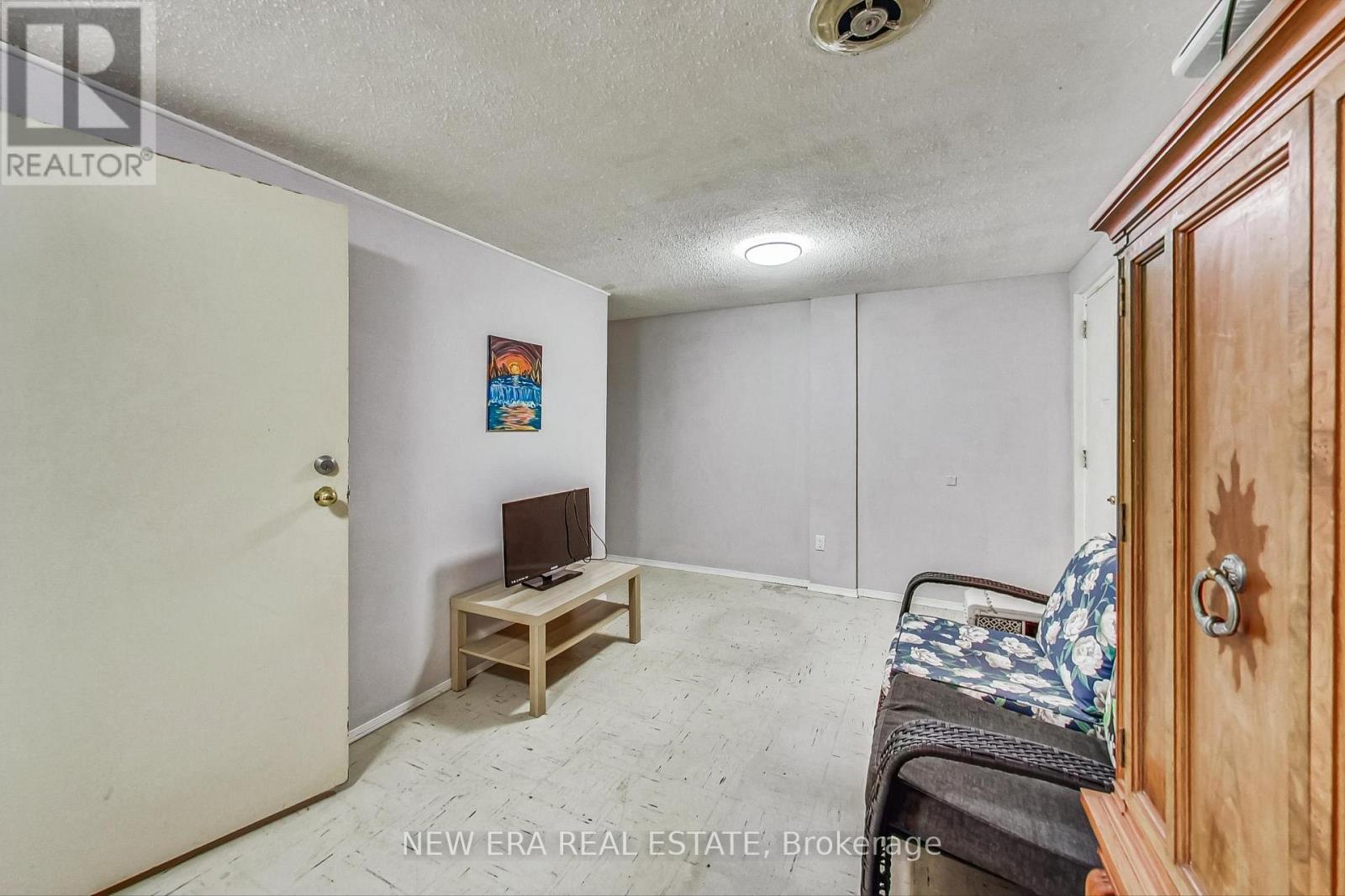 1e8254d059d47e37706fa2ddd48c5c98