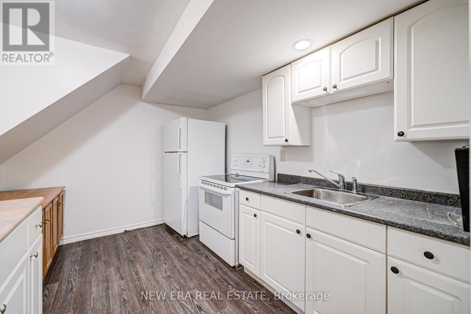 30ba0de4ab4950e341f8ebd69ffd5de2