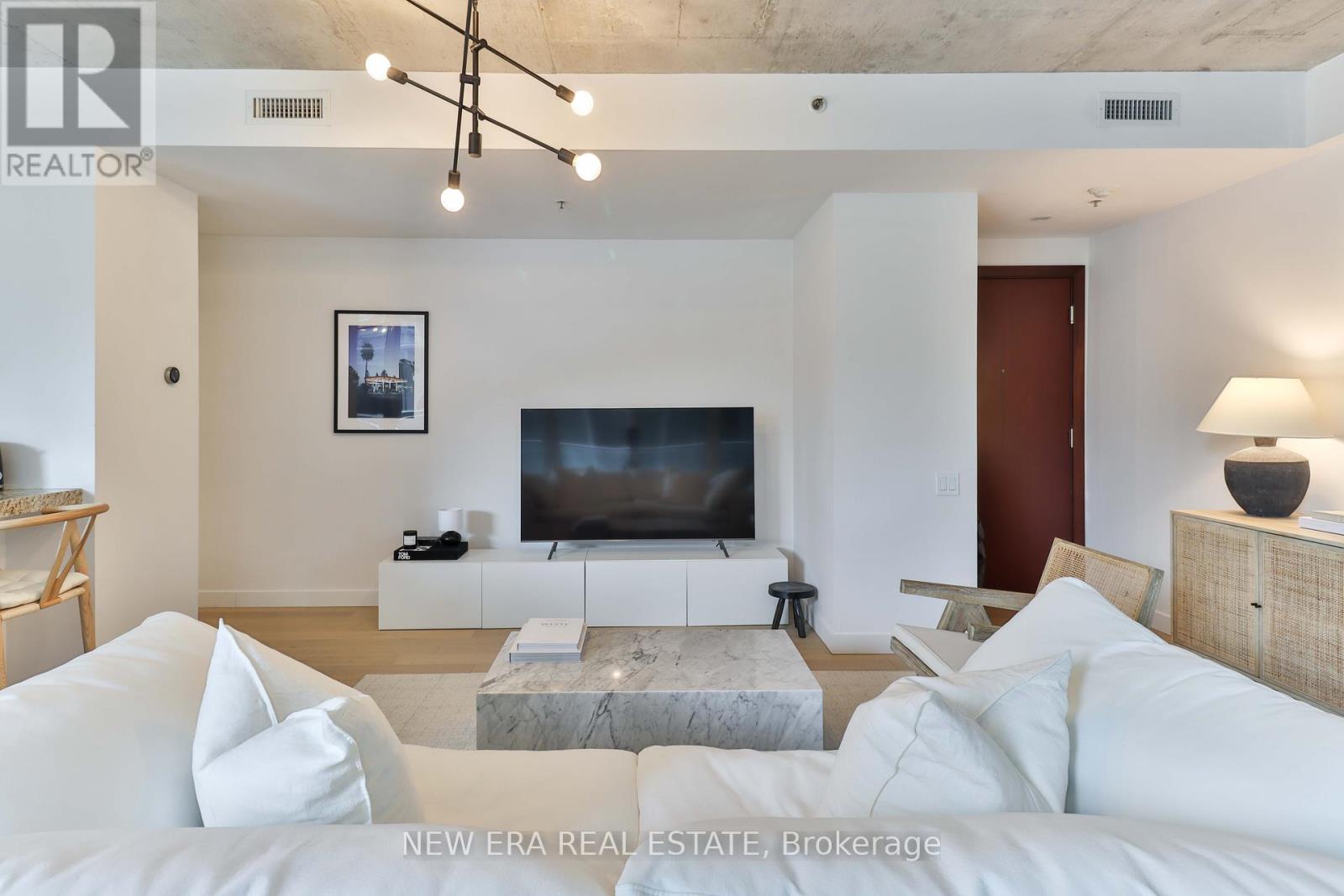 85dd2a9df746d67eda23d210aae5c7a7