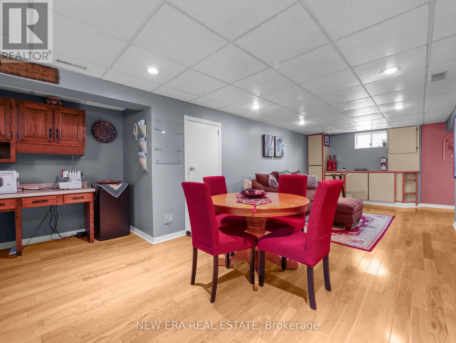 8bc121ac546439bda458e35dcf6836a9