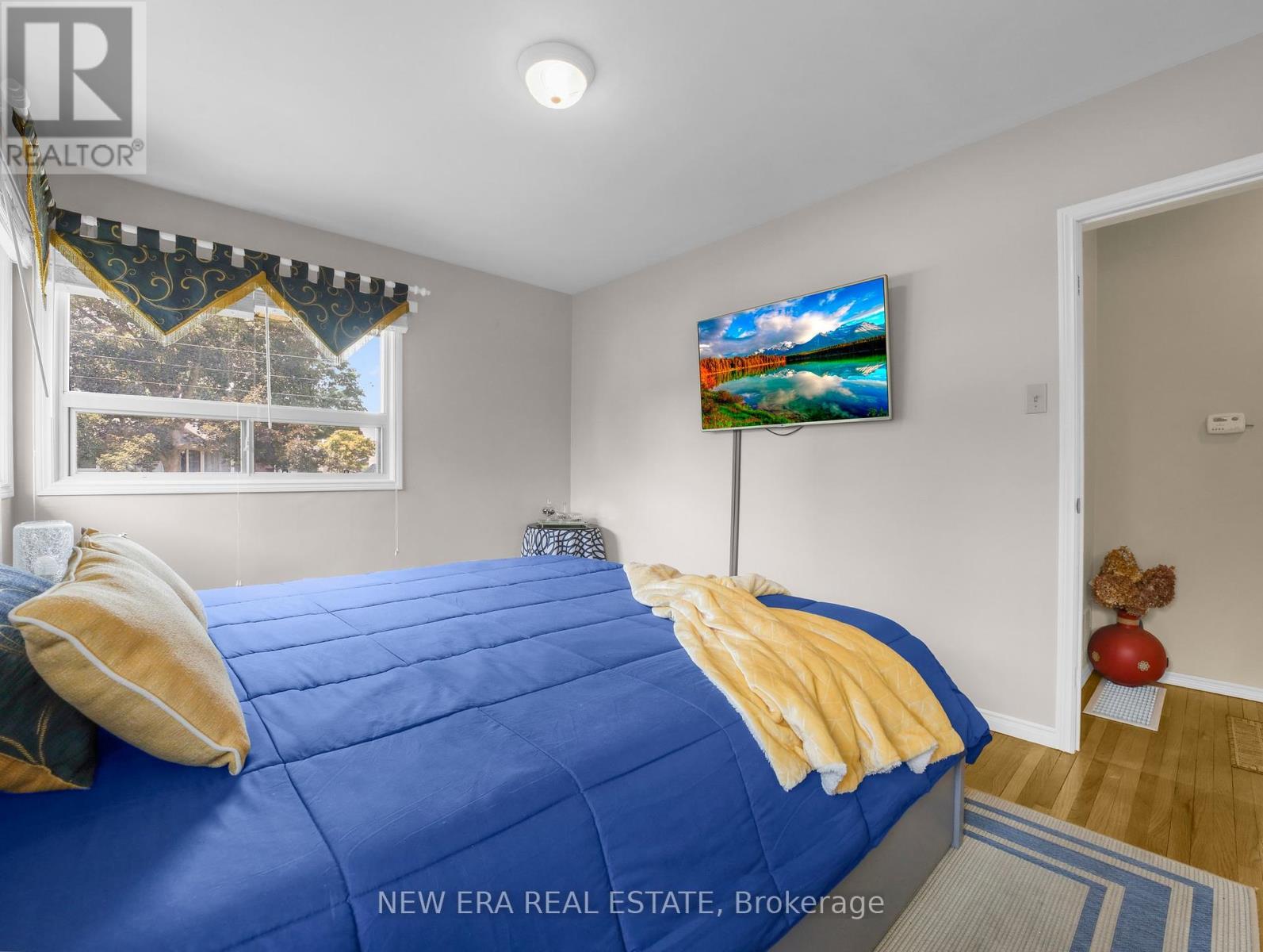 8e609333a1bbdb2f45dc88a61ac95186