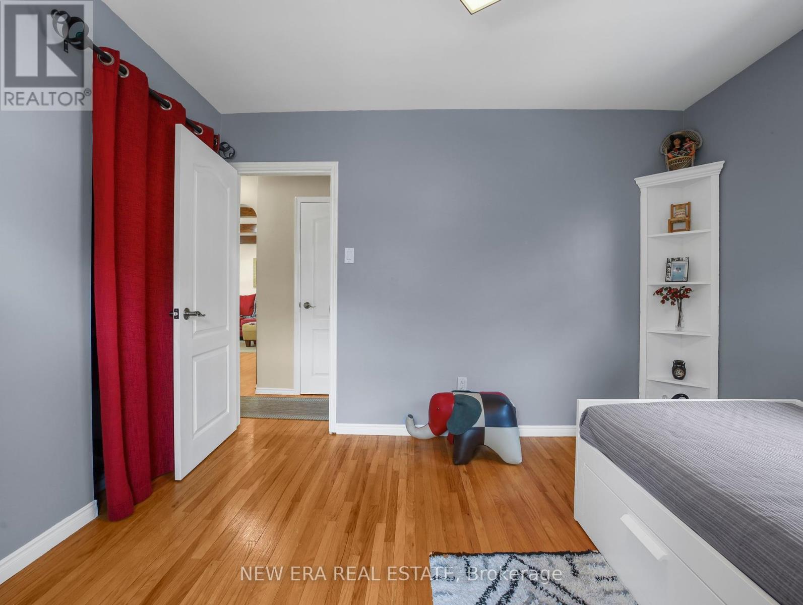 922584afbf24708c5253de59a818afe7