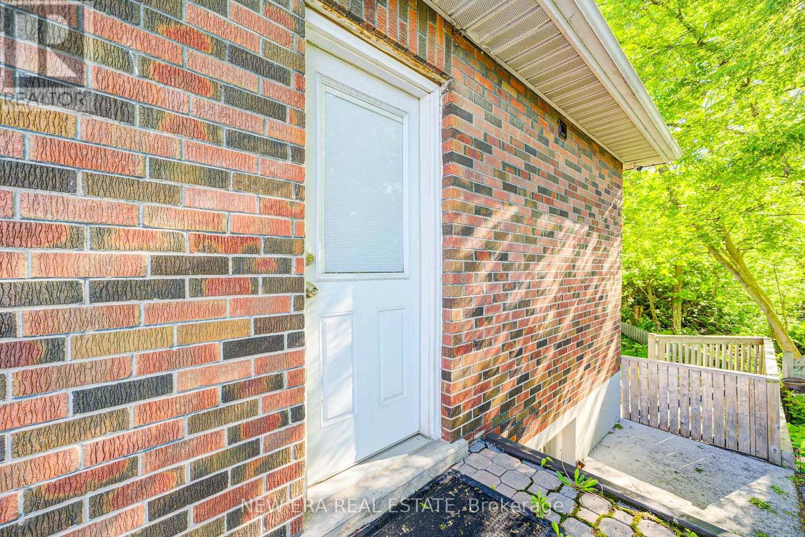 9479c7984e73e05a3261d47842b6a57b