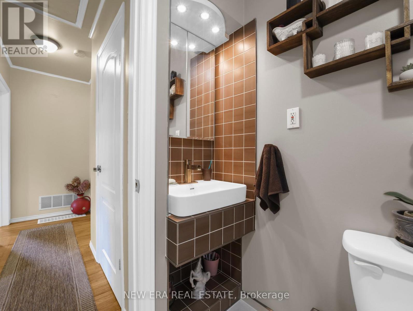 ace358cd8cf55de74596c146dd6550b1