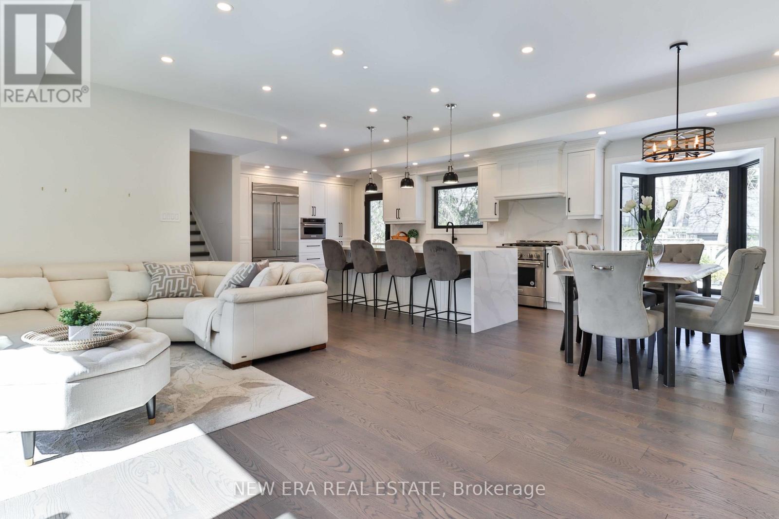 b26bc25e8d744eb1928f8b10d73a29c0