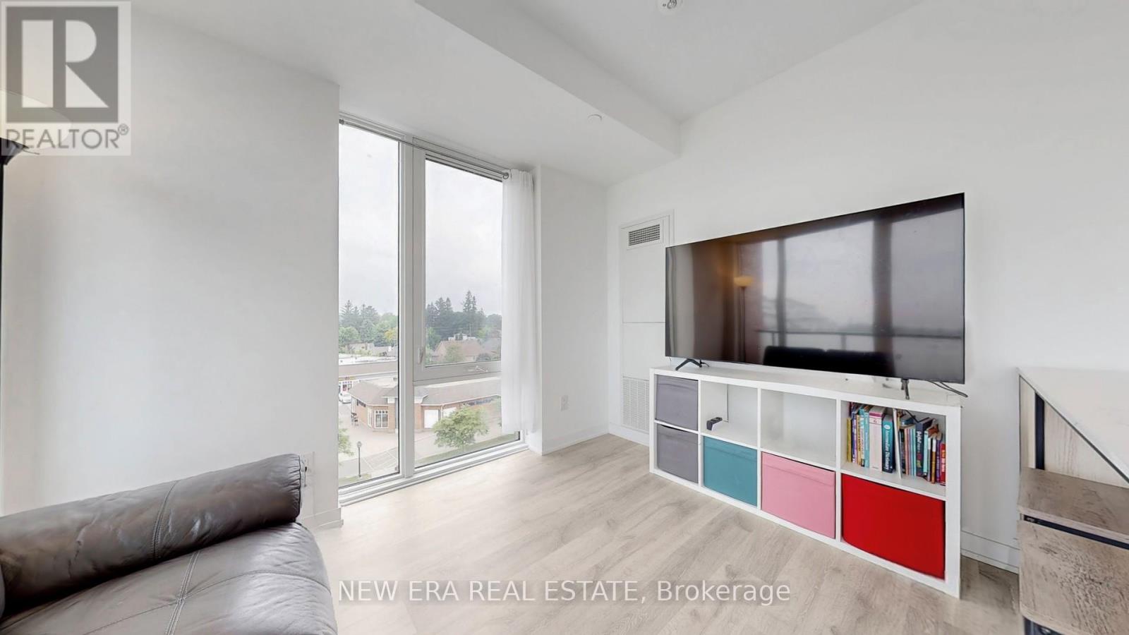 c53694450c7771e52896328a613ff296