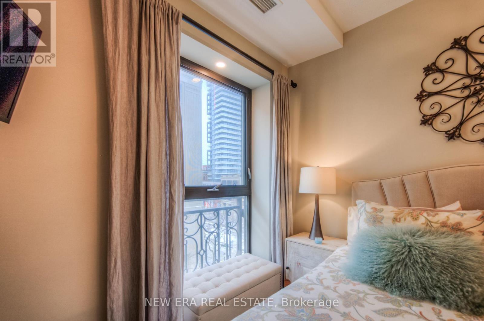 f901611ff1af1658006567b8e582f272