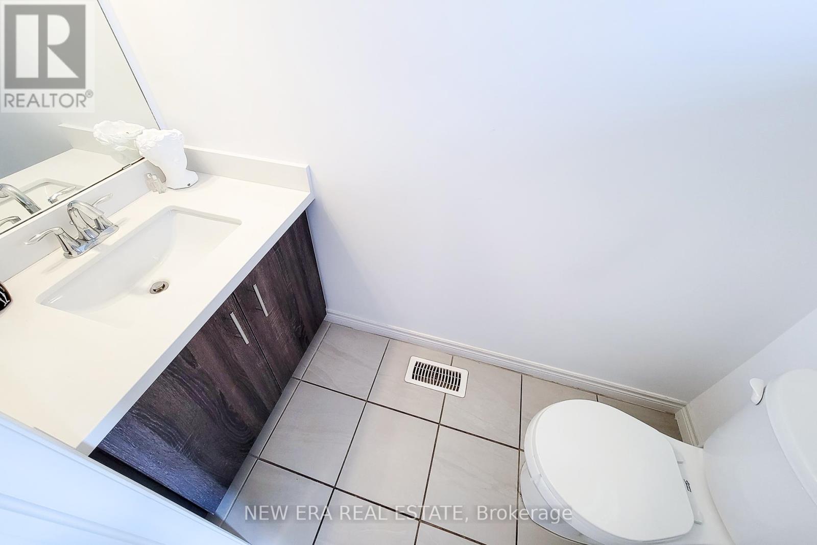 0020b2721da095e1429be6a24ac82c19