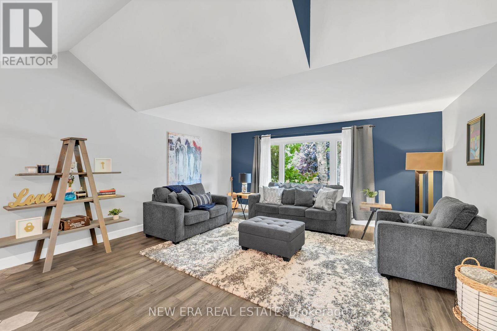 03674230ebff6e4b293ba8d2552afa9f