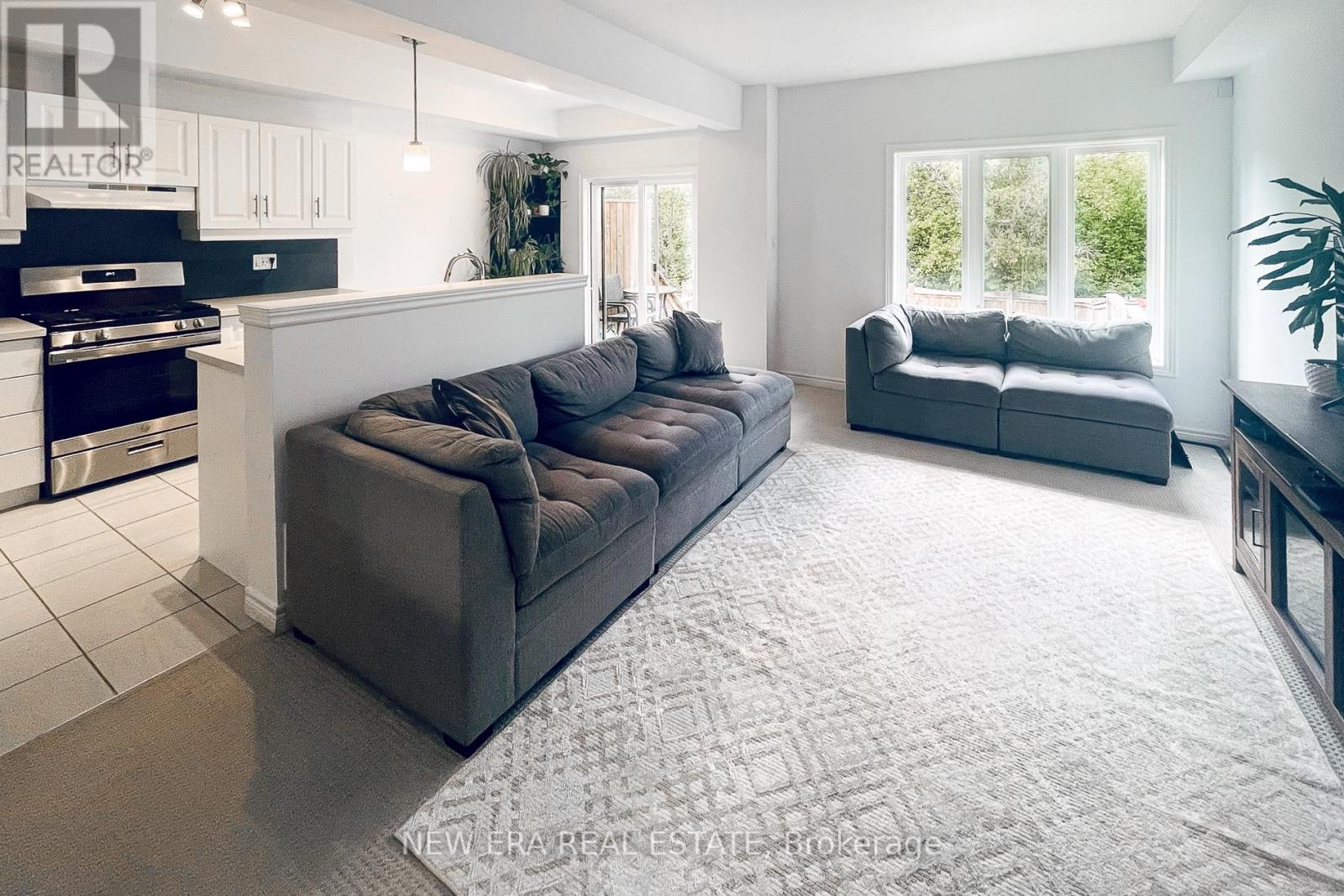 34efa0e751f2bbf684bd0885b1268fbc