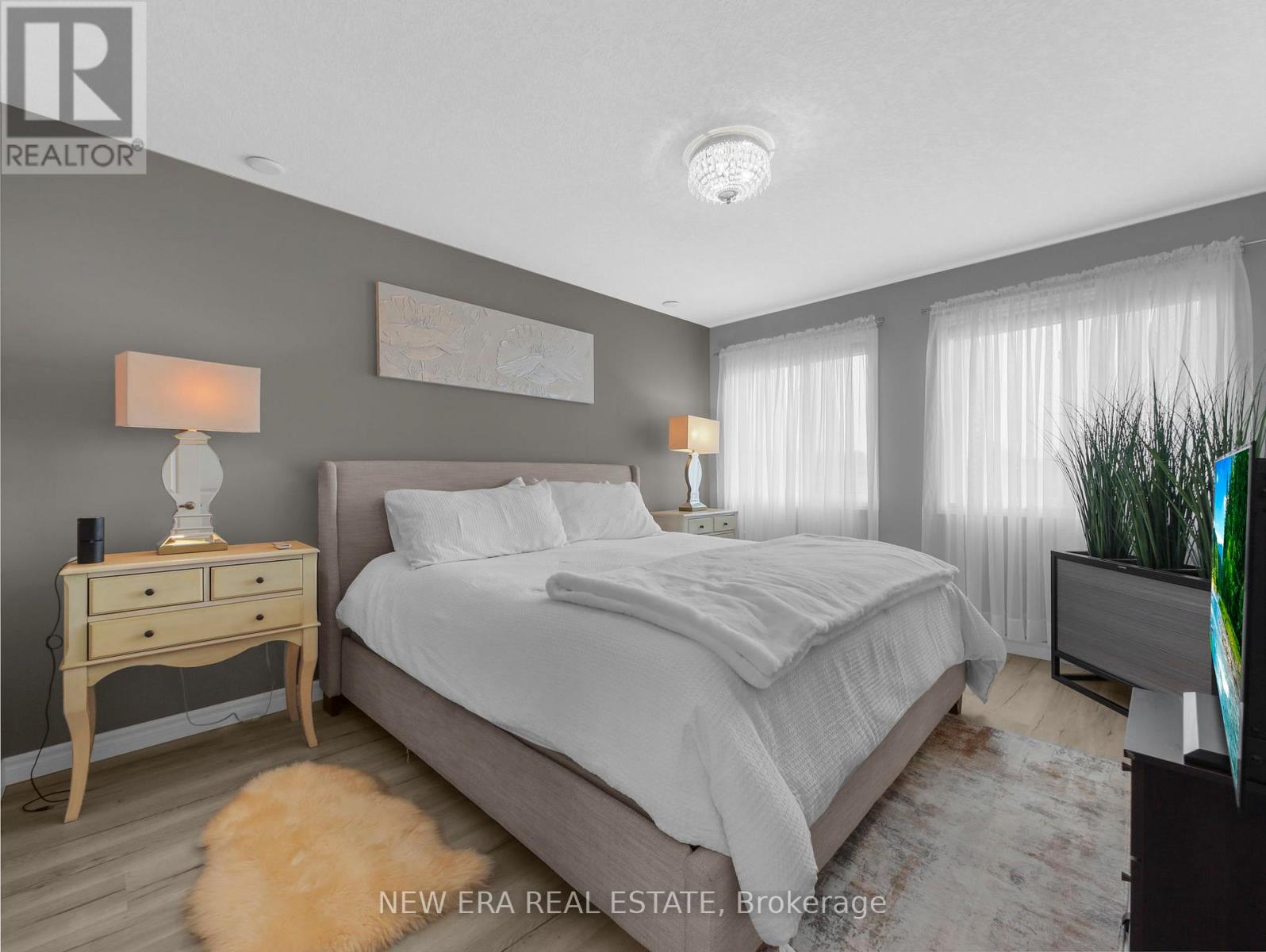 37f0e0aa32d358bb956f9d0e55ae215c