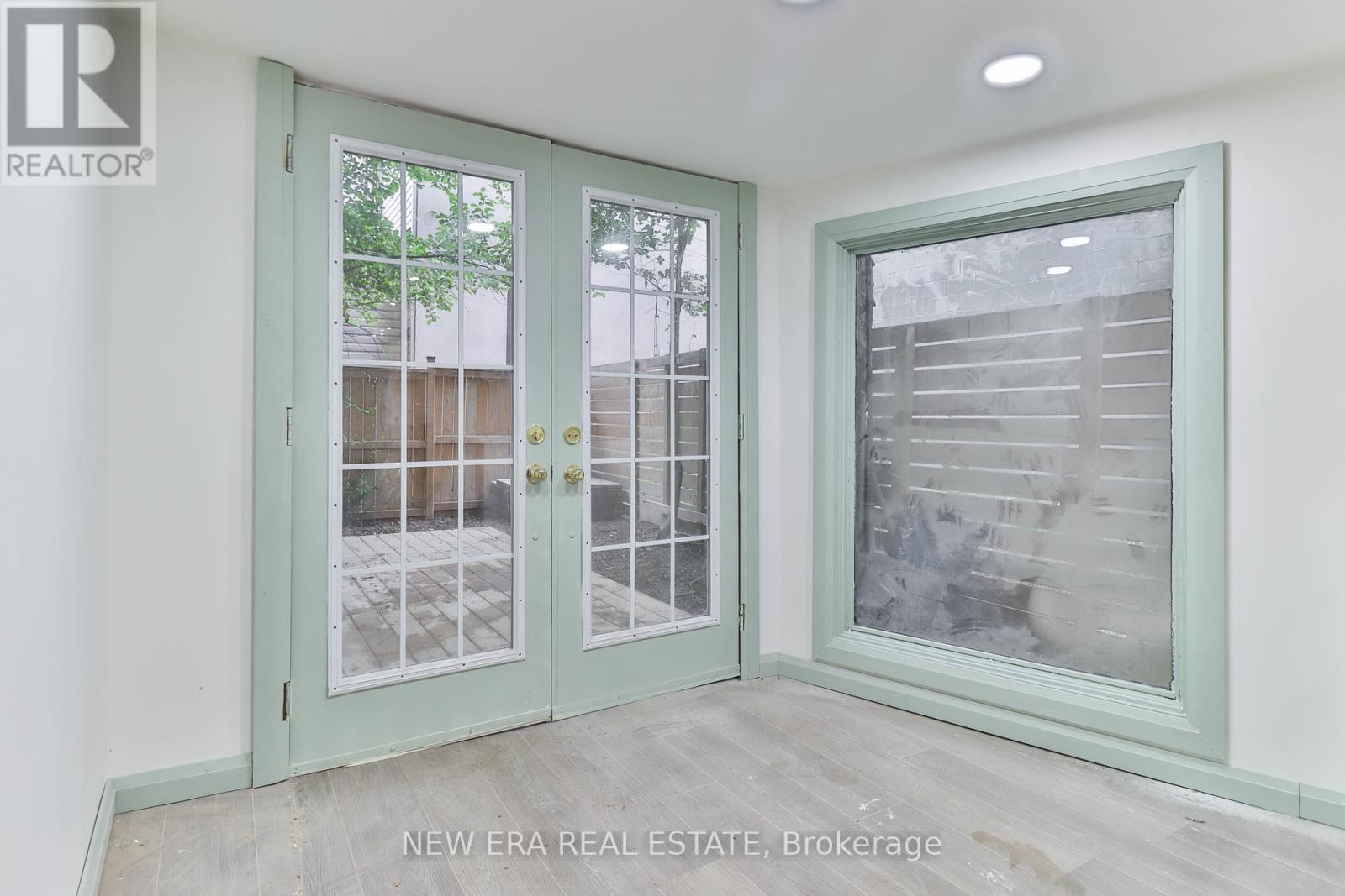 74580767b8e7956c9de2ca1e7f377c79