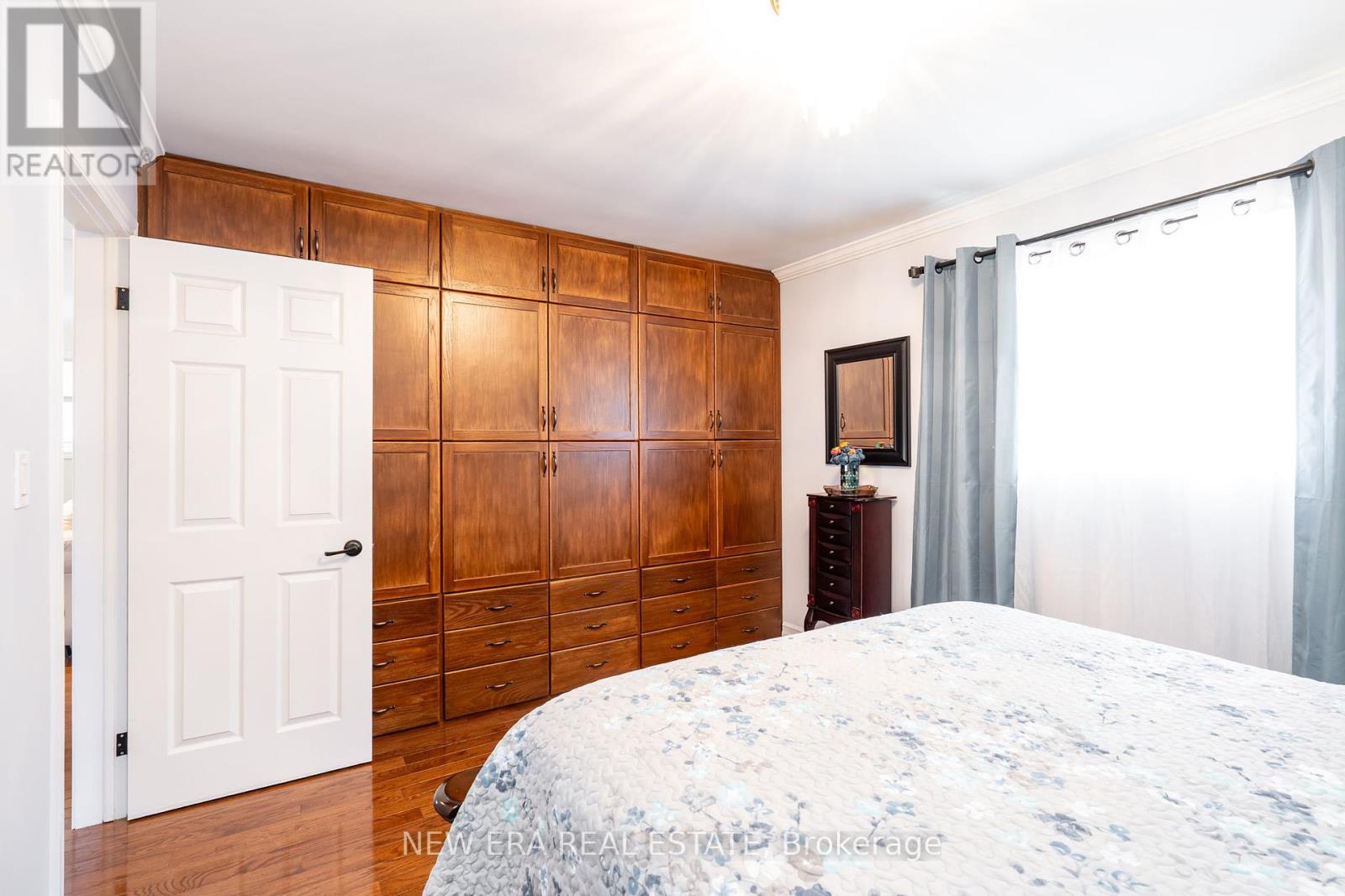 8f5a752d27ff7ef22a52b3230861d894