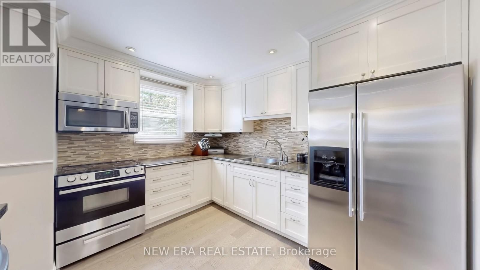 b016849016787b4581ed018075d0f65d