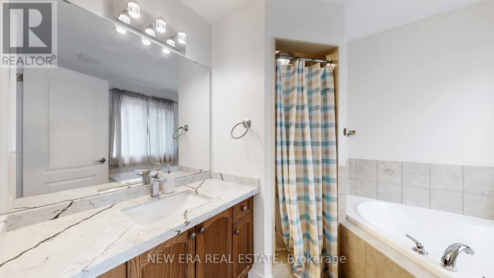 cee9e156f48f393d3a66f02863722e68