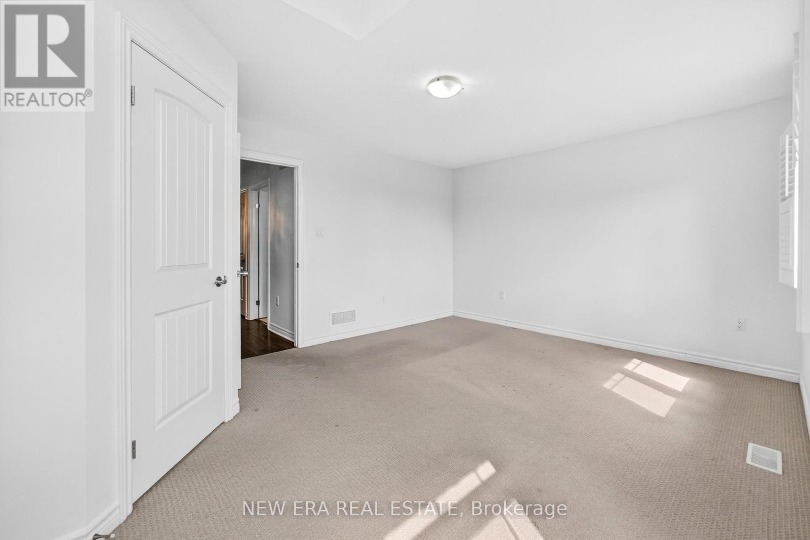 2afdbf3cb0cdcb730e8f3e3855caa928