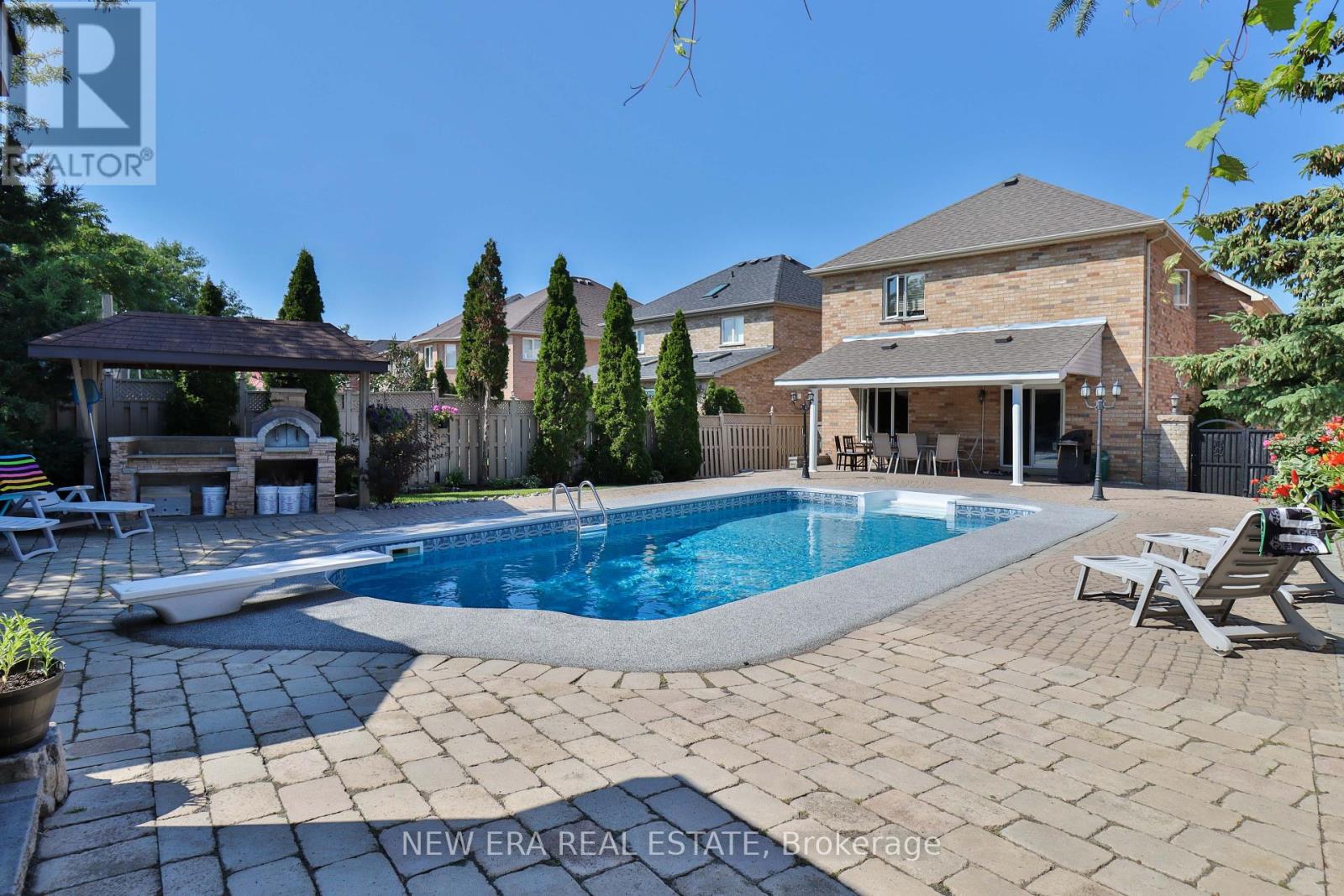 4353c98e588ef5b55c7b239e9613c10f