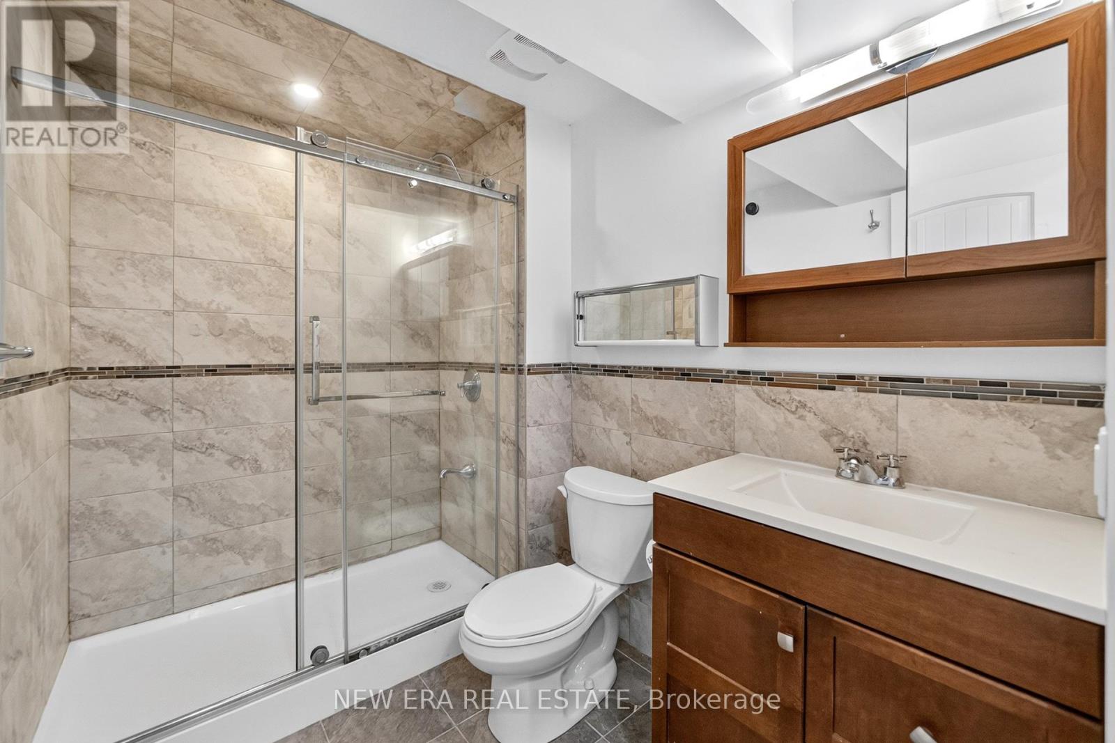 af996473edc756127f12cc4a8a2493e5