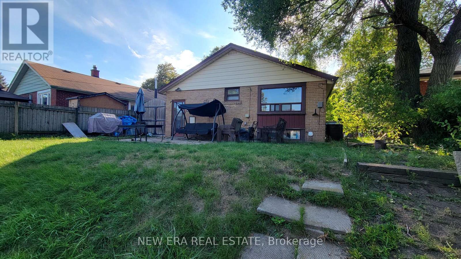 e56ea2d8a5aed13096a75df6e7012569