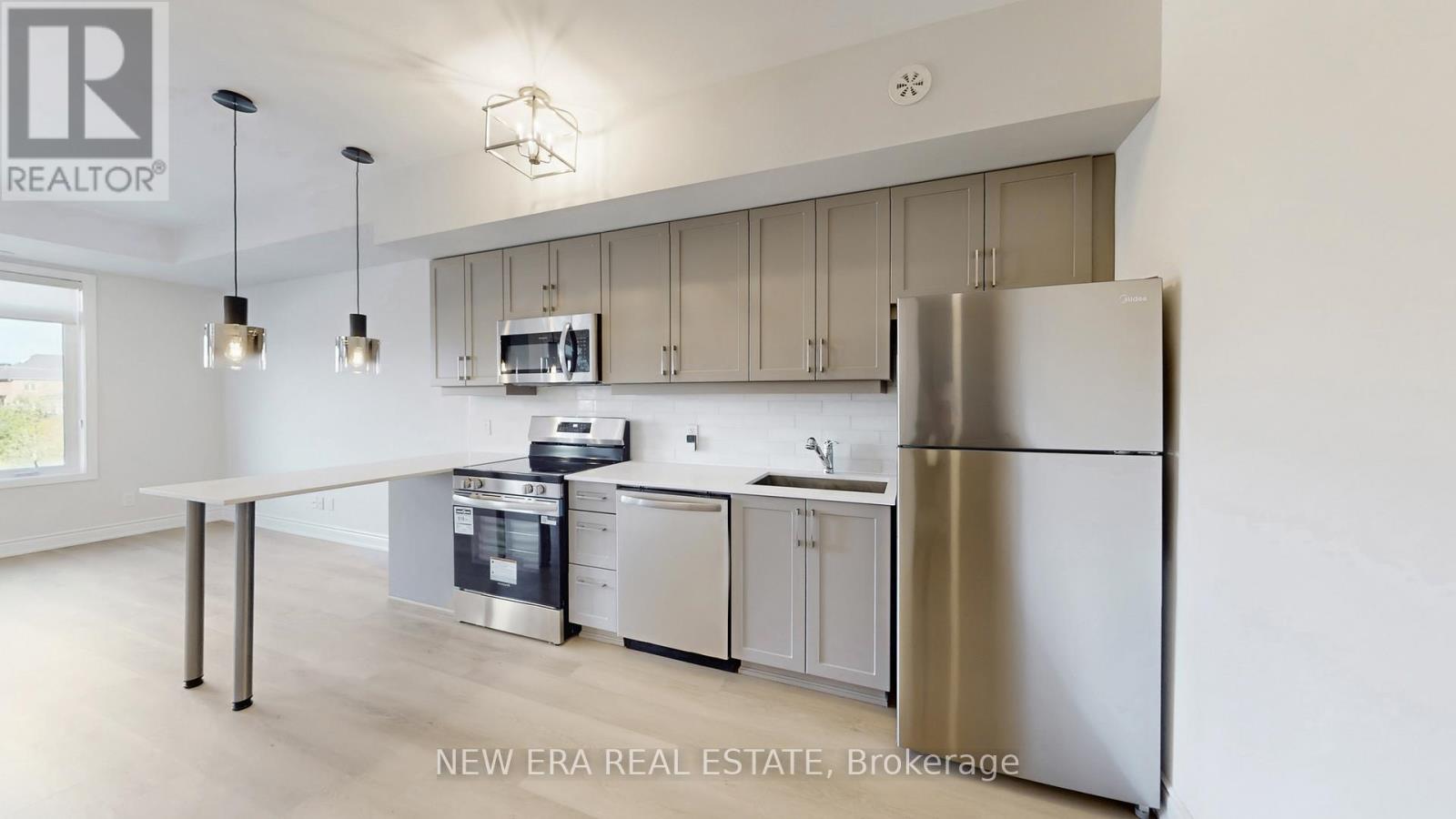 eeca8617145f6eadc96385d0f46e279c