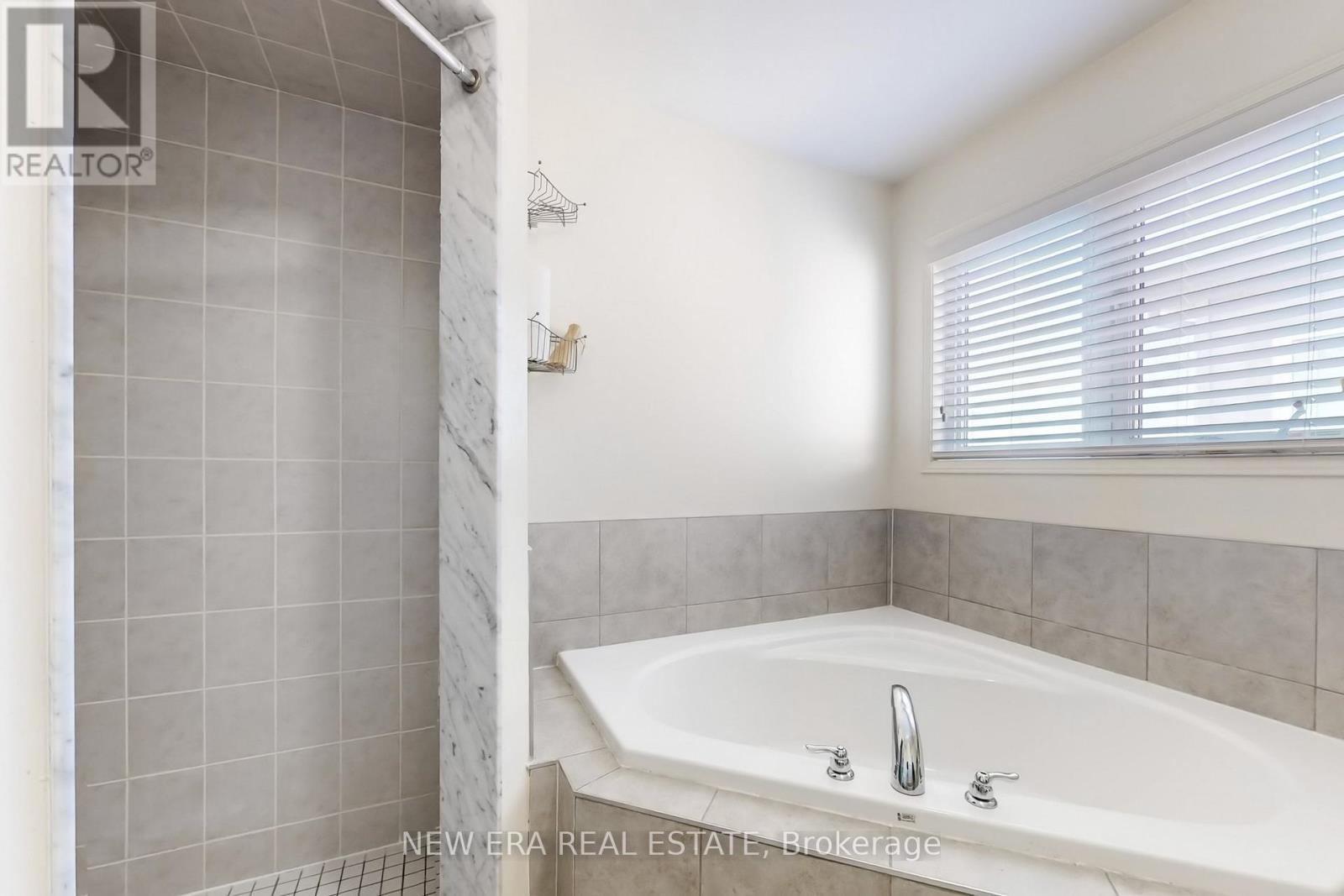 124b5091f9f69bb6b876ef52ec48e549