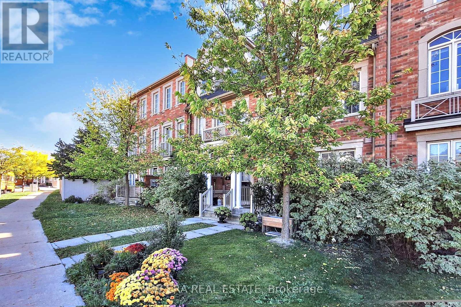 29054a4f4c42757d921c9480c16228b6