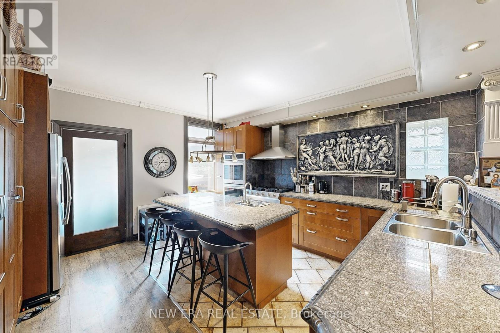 295eaec65b8589b92f8c354ddb1928b2