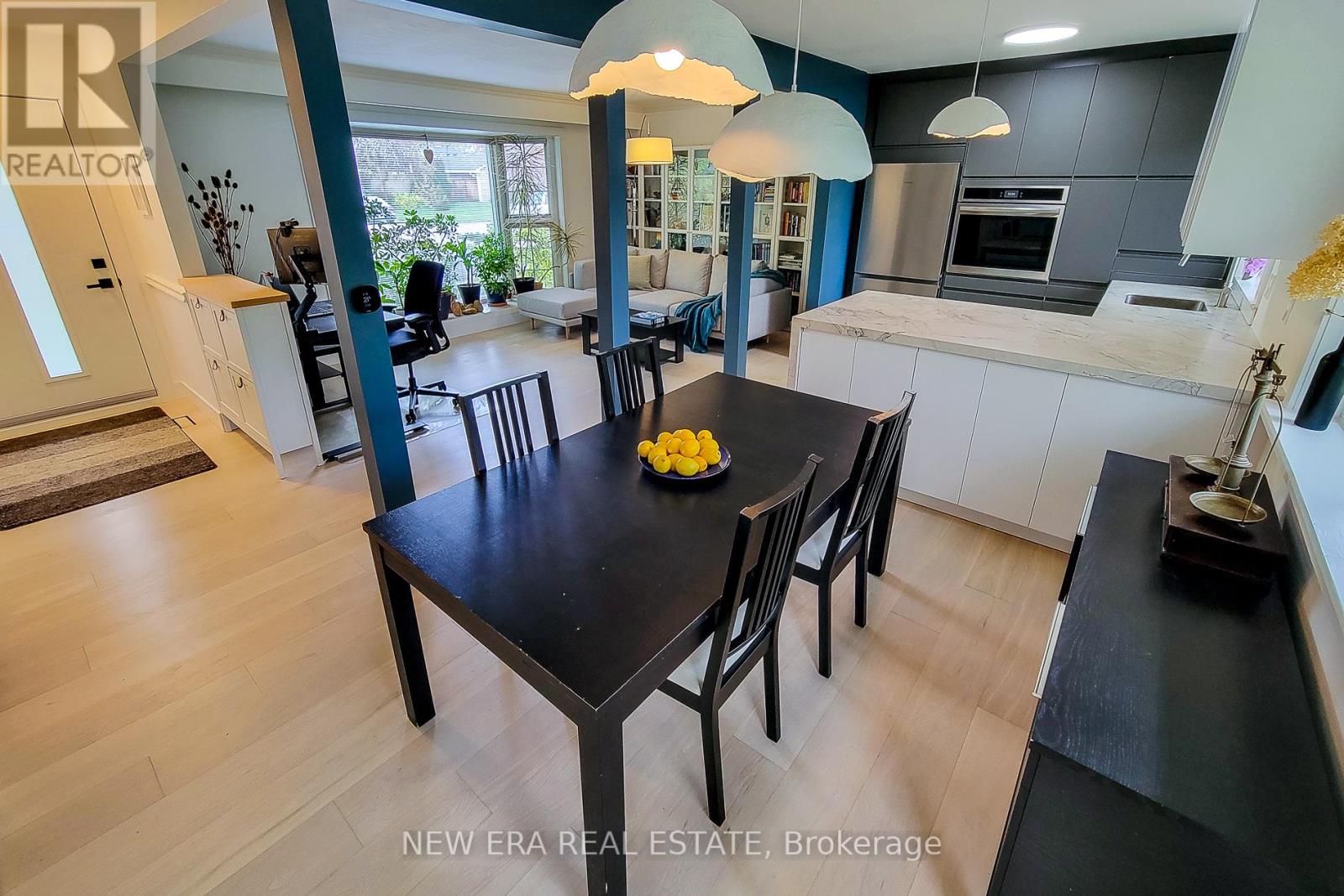 774ca026441410962a4706576e1ab733