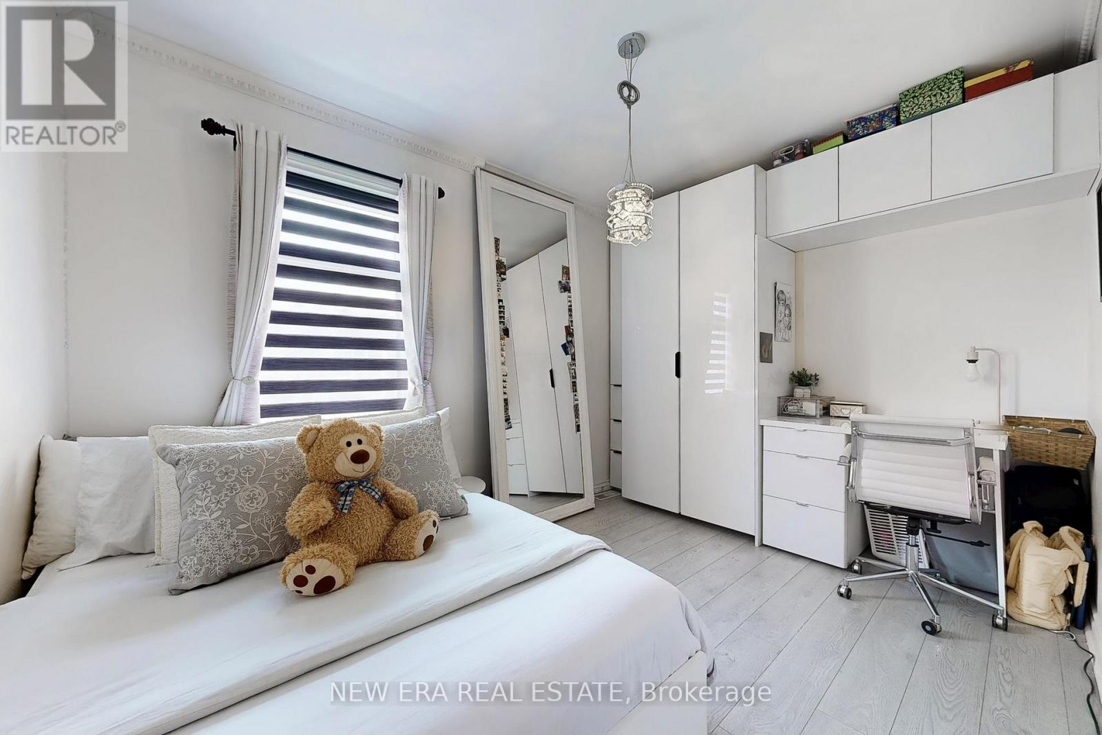 8f3b27a3ca1f7970fe856d764d981880