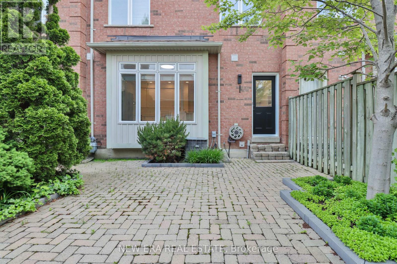 9802e7547a4a0769bfbb4e66153bbf18