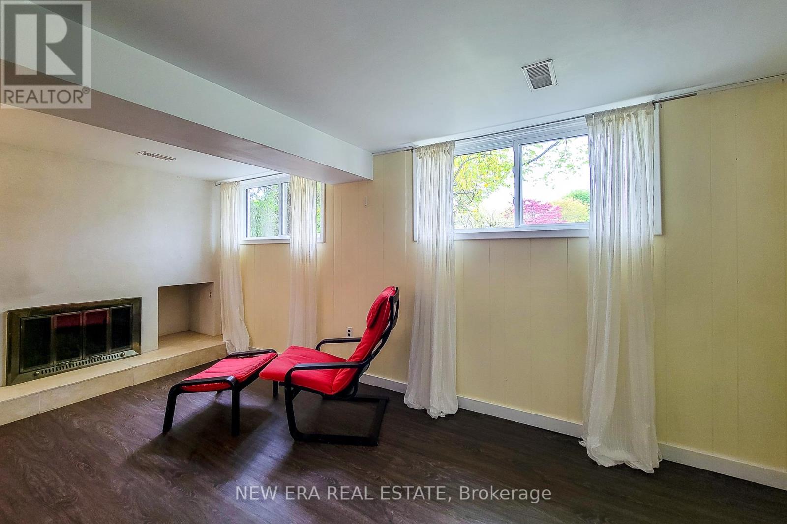 bf12d828878751014604c61b3514725f