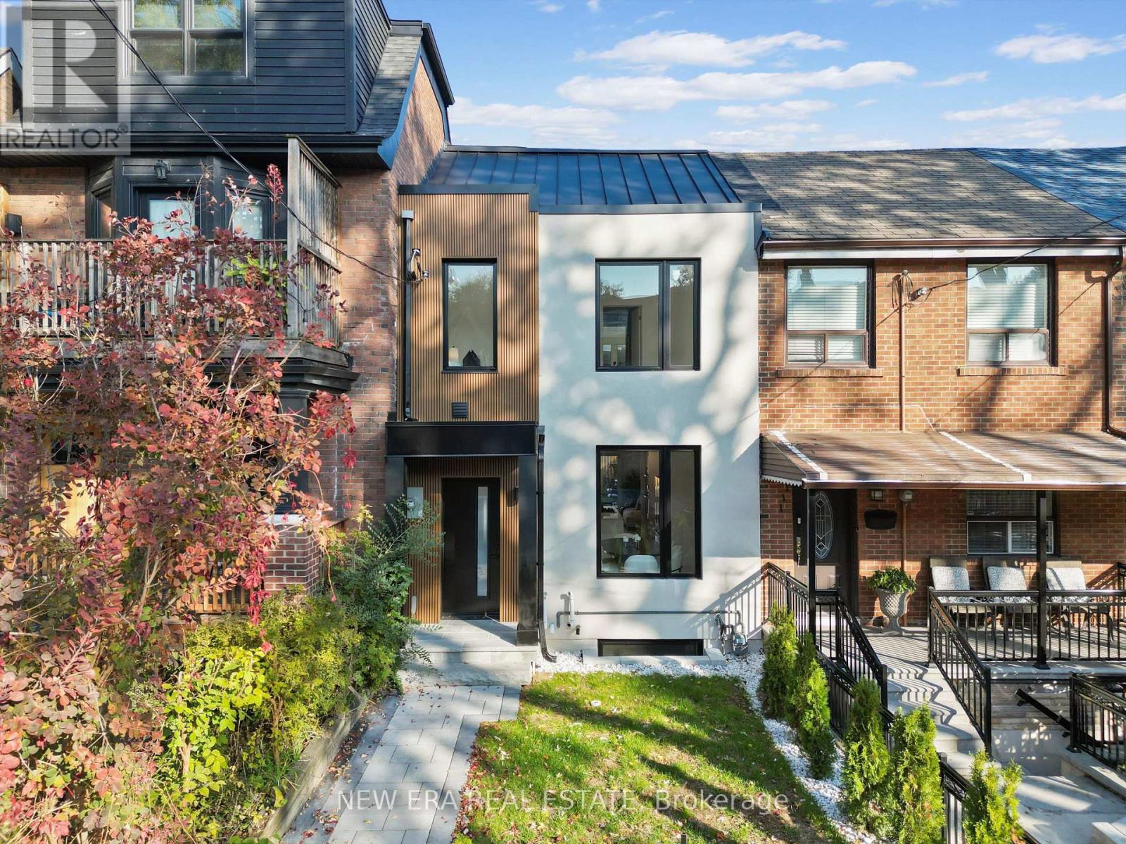 24dea9dcfe2427214d1612adbbac2310