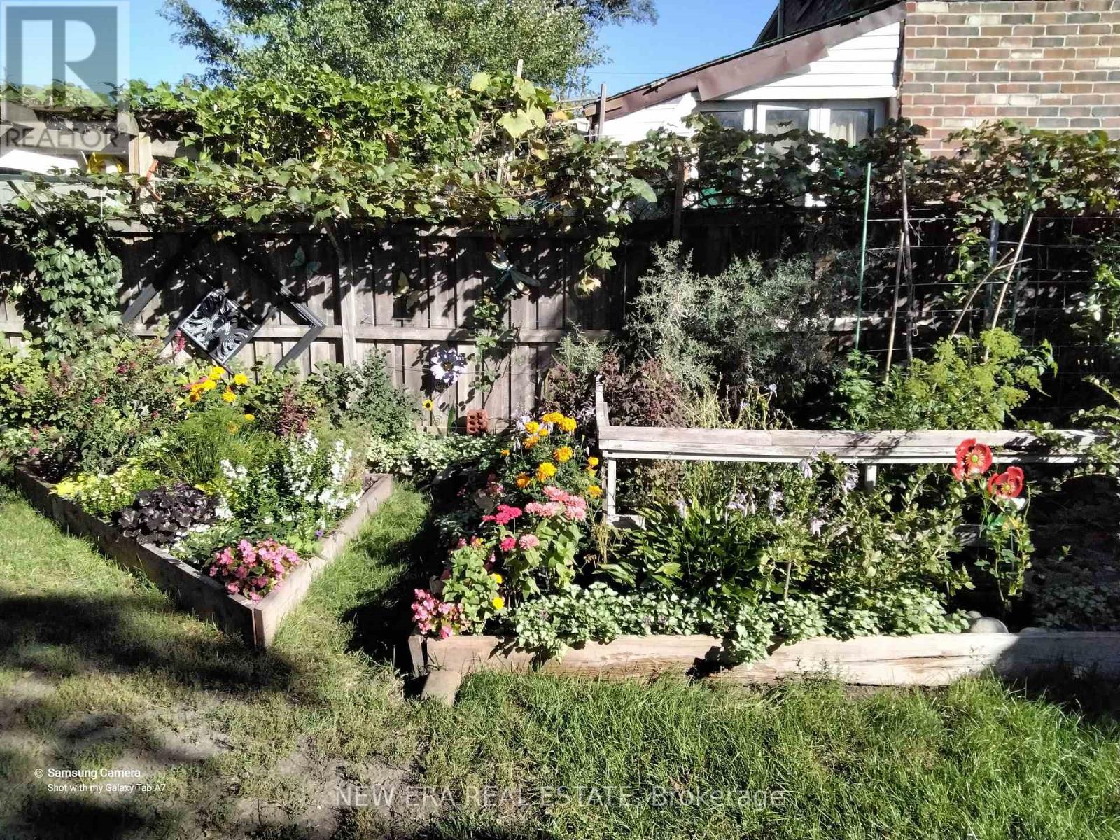 8d7cae6f1f46154a42fd53e8561a2f00