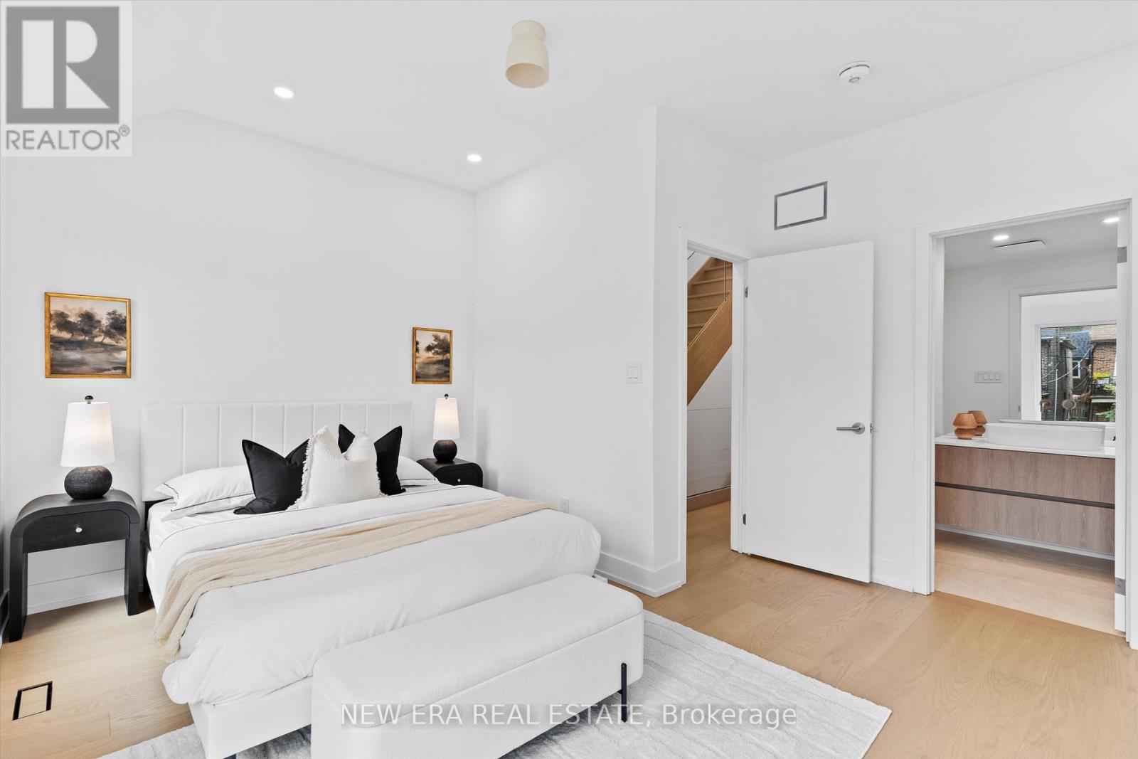 8e3a513c2779858aead4f48fbfdac63d