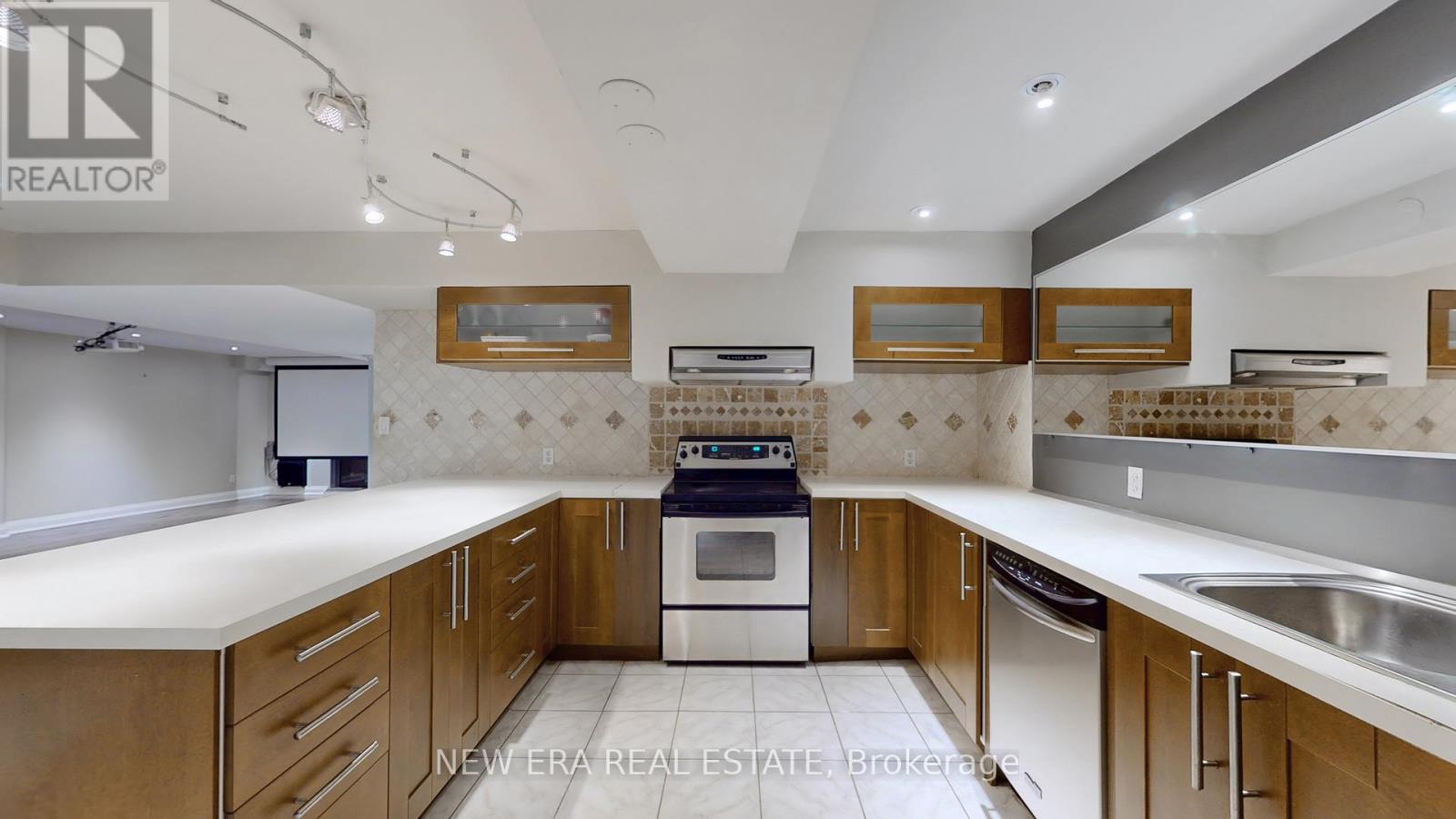 9e9185a6d167663dfcda3ce5f83a69b9