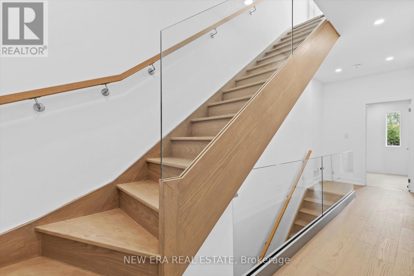 a1025435dbb7956c28189475ffdfeb7c