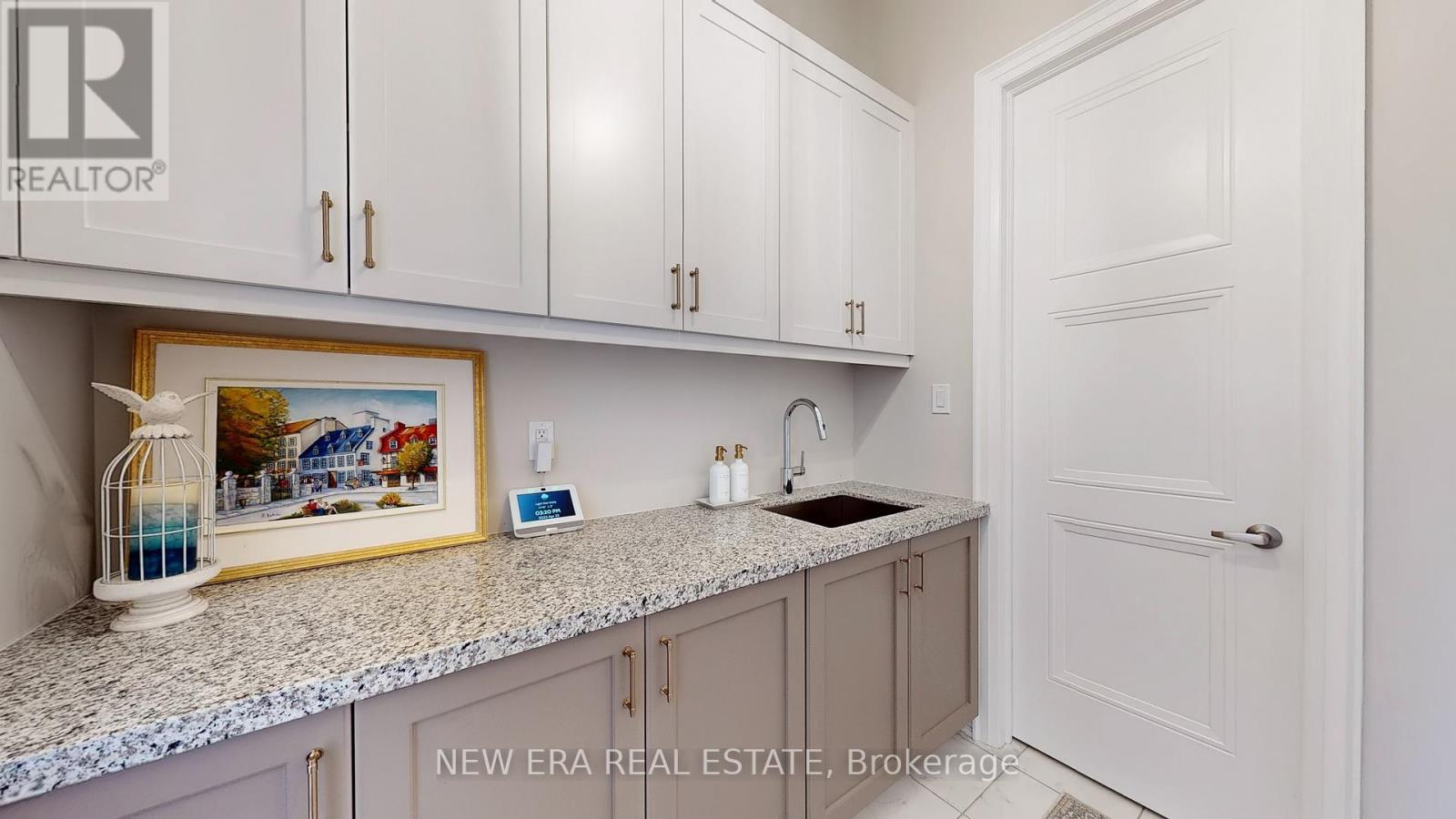 adefad6a9db2e3869c62c7bfefad9e51