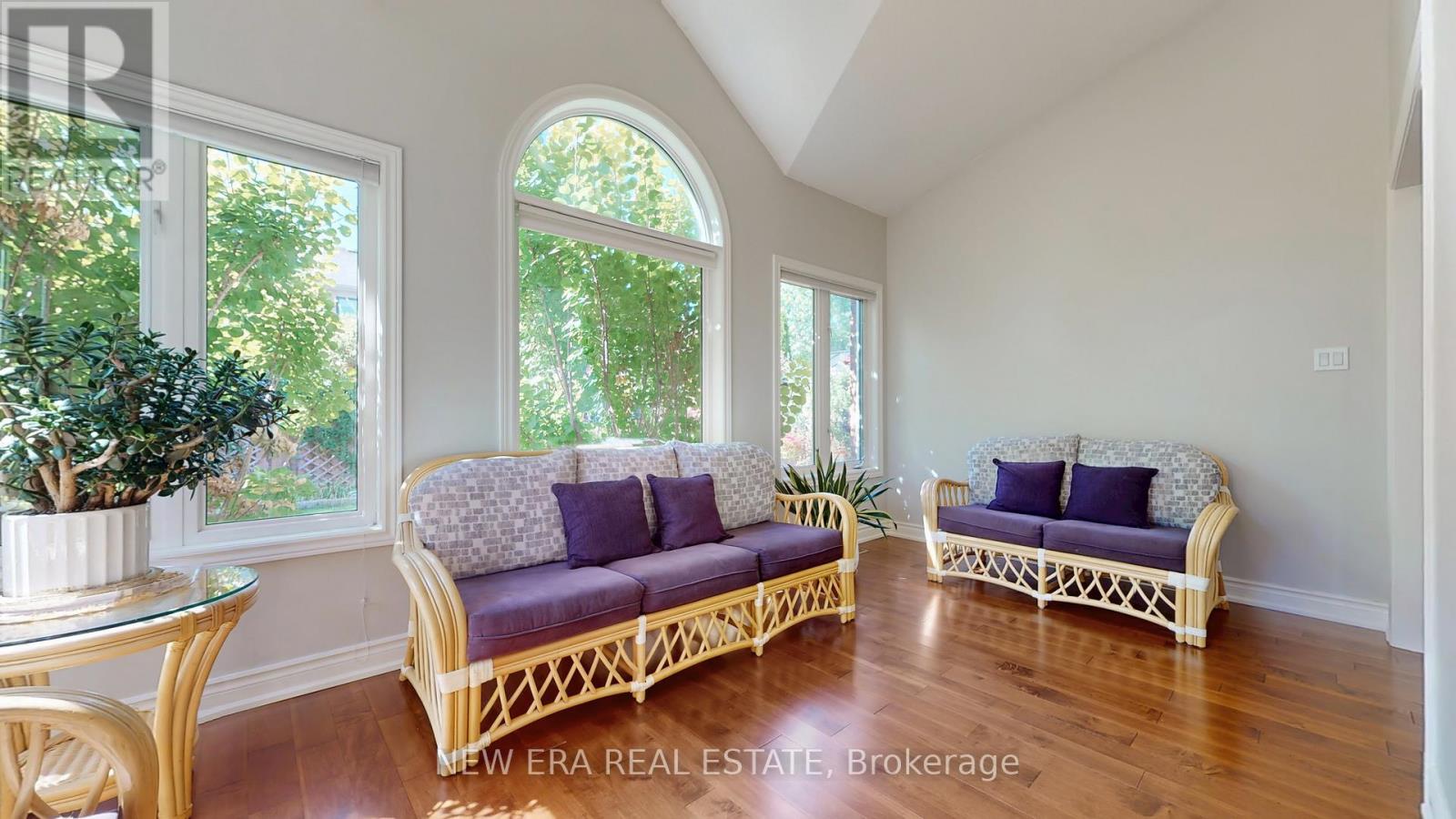 b08379f92d12cc10f8cf1983460bf1e6