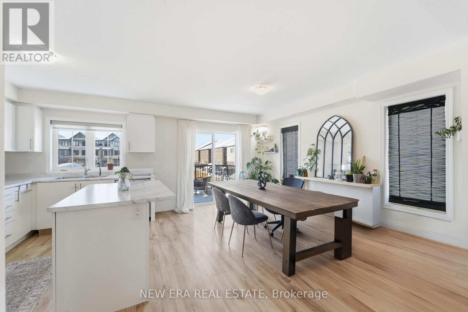 1533fadabc9300341e5868b417db8f05