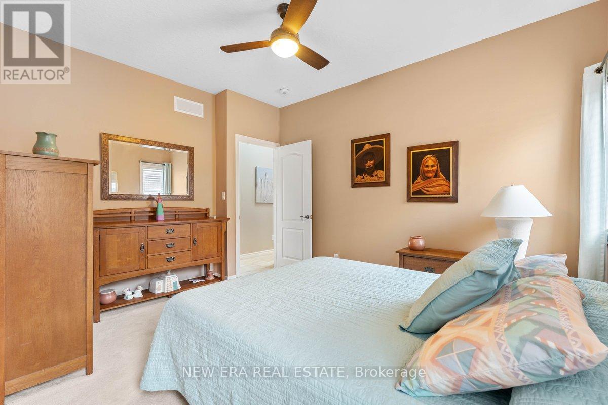 63ad62656777fb5d8d1c903980e35573