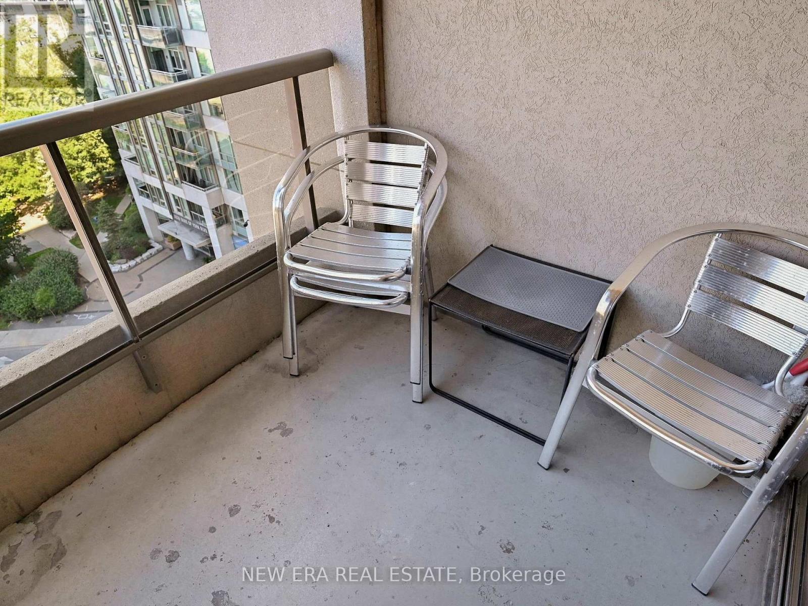 4baed35566d14a702332f8d68051c389