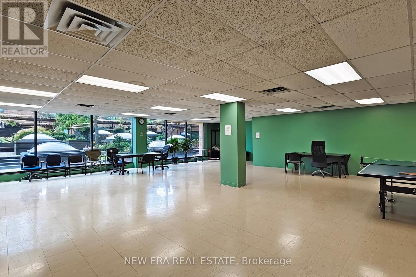 586c28197bb8a96140f7789bd5b6de56