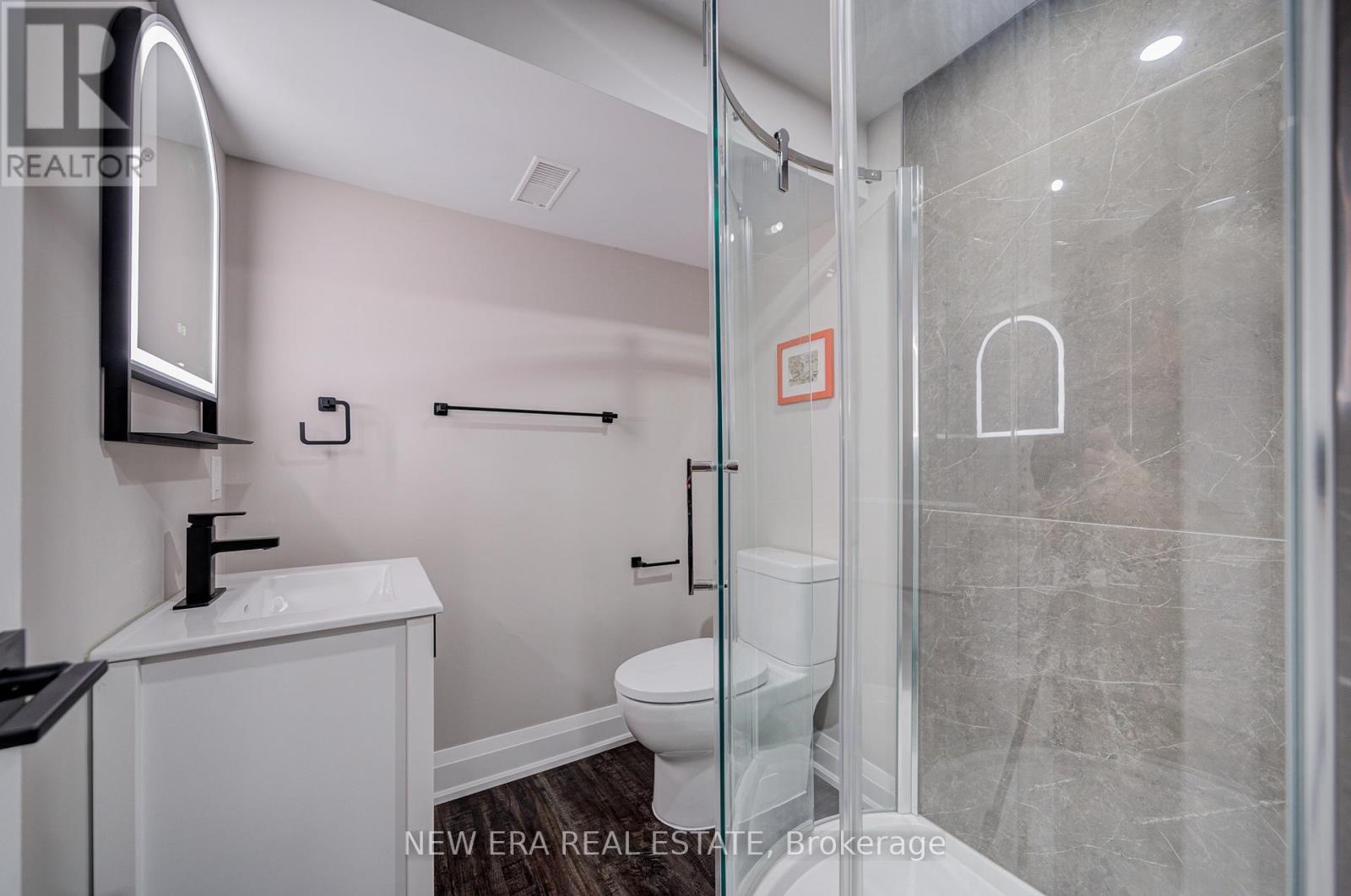 592945c32c5da27fa9337d16b02c5b62