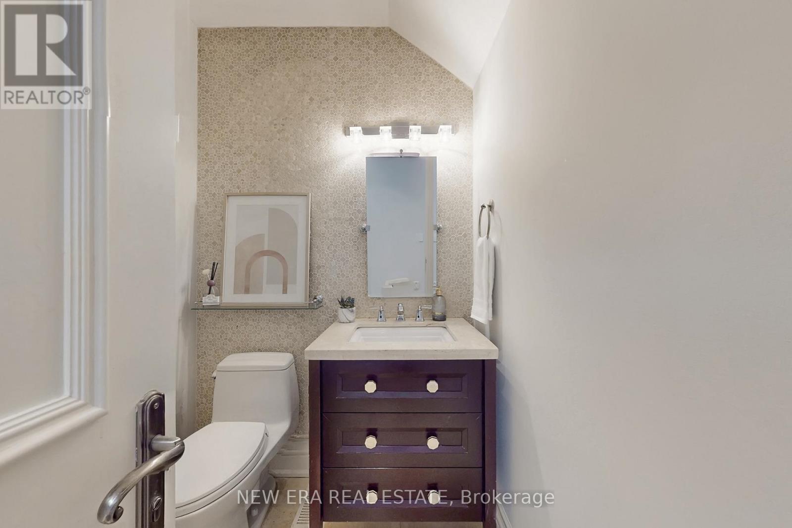 79ac17ca46aa7bb13c281ccac09ff8c9