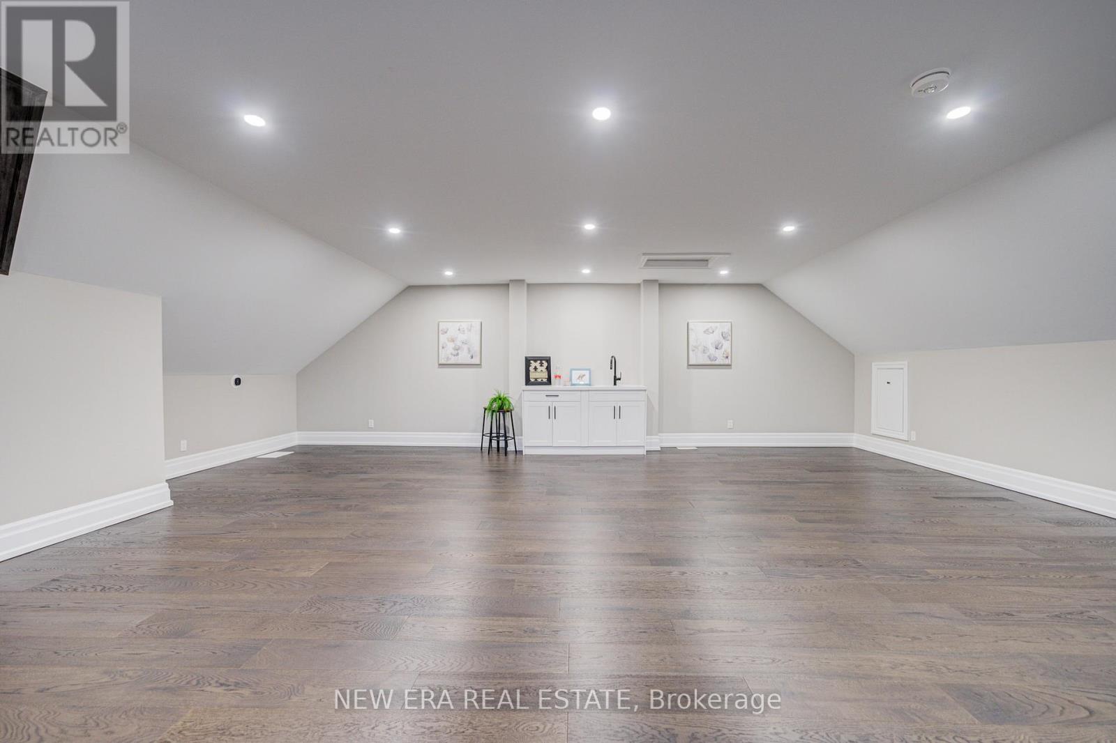 ab297a6e9a4e22a38ded2f862a8a2040