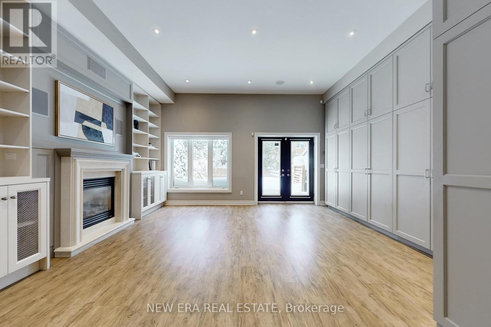 ad58303a75458501e2ff03d9e1627907