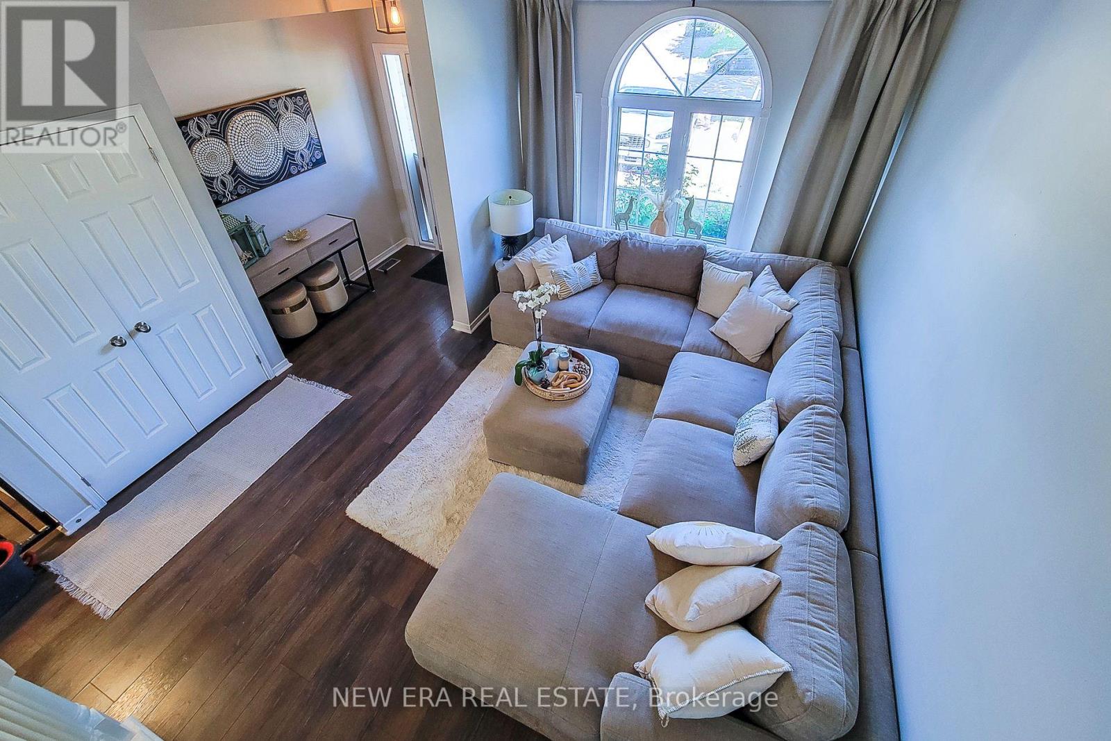 e9411da9bd32c8afaee44c3bfb1dfad2